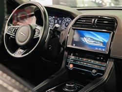 جاگوار F-Pace